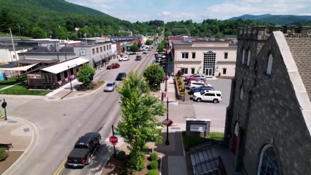 Aerial Slow Push West Jefferson West Jefferson North Carolina Hometown — Videoclip de stoc