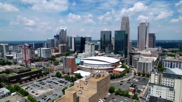 Aerial Pullout Charlotte Skyline Charlotte North Carolina — стокове відео