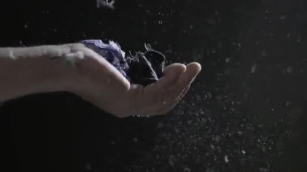 Malat Iplik Iplik Üretiminde Geri Dönüşümlü Tekstil Yakalayanın Yakın Çekimi — Stok video