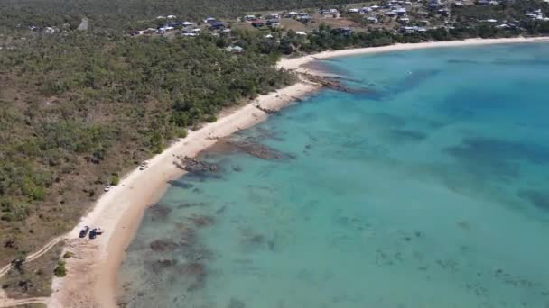 Hydeaway Bay Beach Townscape Uprostřed Zeleného Lesa Pobřeží North Queensland — Stock video