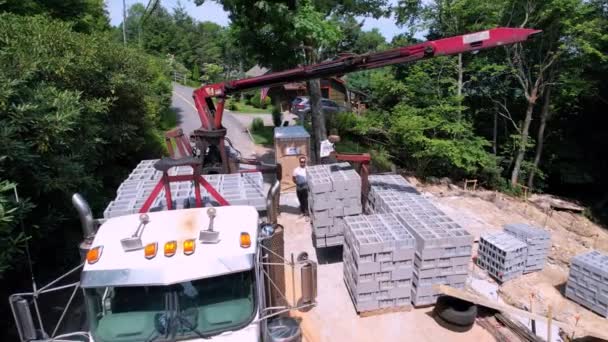 Nşaat Alanında Havadan Beton Küplere Beton Bloklara Yakınlaştırma Yapılıyor — Stok video