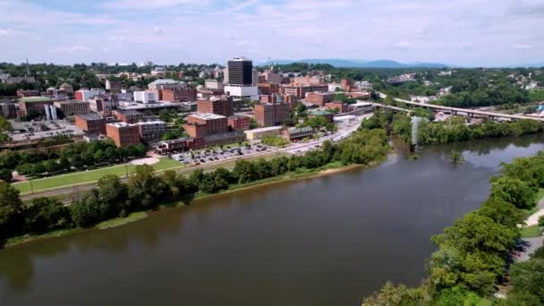 Luchtdruk James River Lynchburg Virginia — Stockvideo