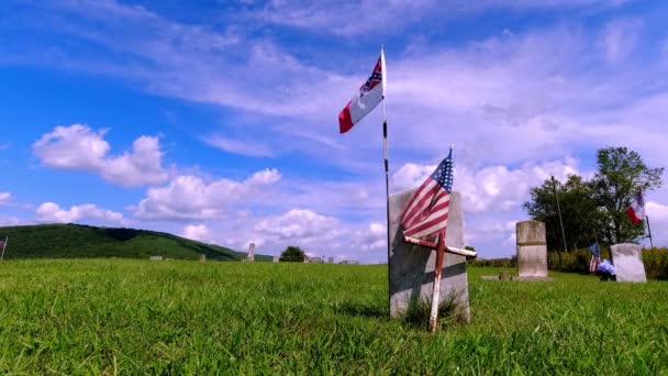 Bandera Confederada Tumba Los Soldados Cementerio Virginia — Vídeo de stock