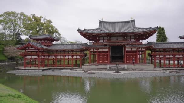 Balai Hoodoo Kuil Byodo Uji Jepang Wide Pan Shot — Stok Video