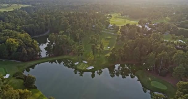 Augusta Georgia Aerial V16 Vogelperspektive Drohne Schwebt Über Privatem Clubhaus — Stockvideo