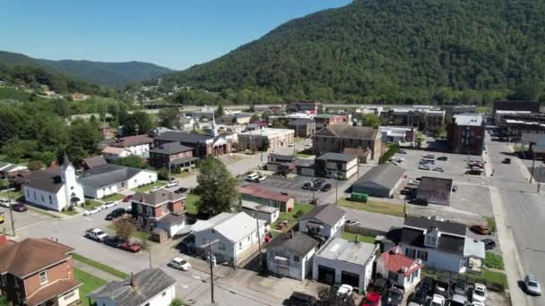 Spinta Aerea Pineville Kentucky Con Chiesa Primo Piano Piccola Città — Video Stock