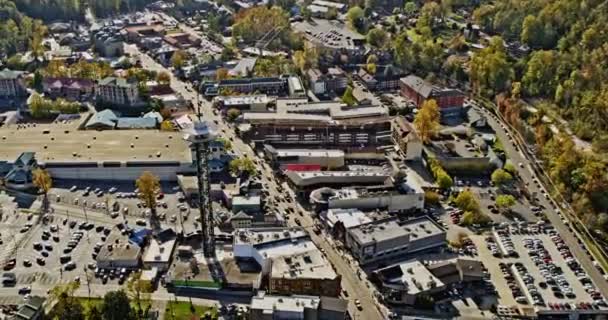 Gatlinburg Tennessee Antenne Vogelperspektive Rund Raum Nadel Beobachtungsturm Neigung Zeigt — Stockvideo