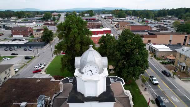 Letecké Létání Nad Okresním Soudem Kumberlandu Crossville Tennessee — Stock video