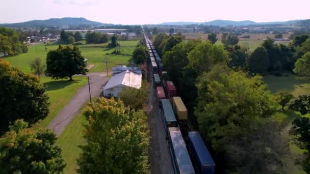 Antenn Jagar Godståg Grotta Stad Kentucky Stiga För Att Avslöja — Stockvideo