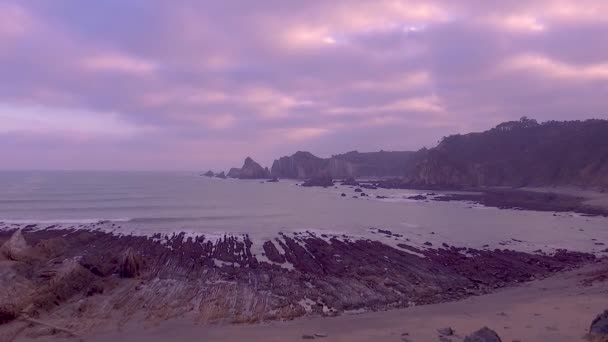 Veduta Aerea Asturias Spiaggia Nuvoloso Inverno Mattina Drone Punto Vista — Video Stock