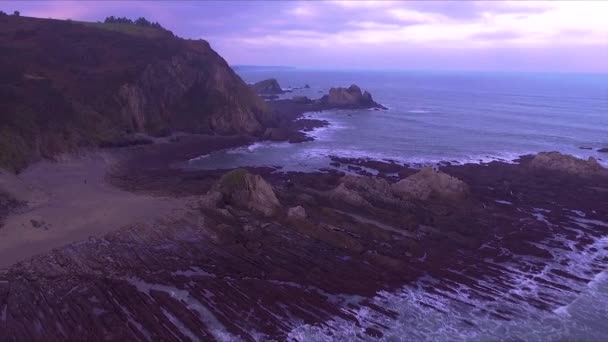 Revelando Vista Aérea Praia Astúrias Ponto Vista Drone Manhã Inverno — Vídeo de Stock