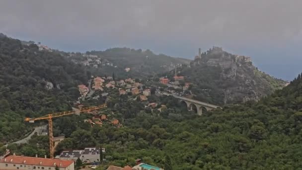 Eze Frankrike Flygfoto V17 Cinematic Låg Nivå Drönare Viadukt Bergssluttning — Stockvideo