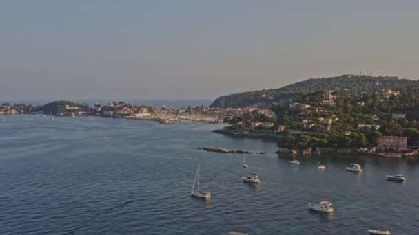 Saint Jean Cap Ferrat France Aerial V10 Estableciendo Dron Tiro — Vídeos de Stock