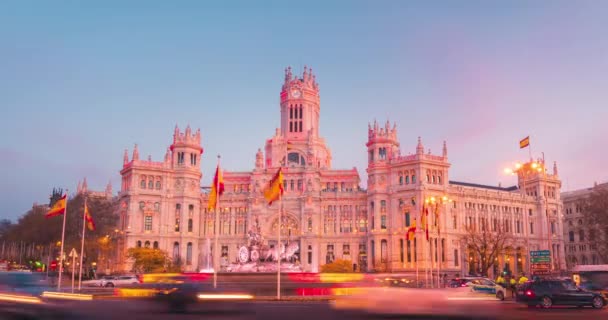 Timelapse Δημαρχείο Μαδρίτης Και Σιντριβάνι Cibeles Κατά Διάρκεια Του Ηλιοβασιλέματος — Αρχείο Βίντεο