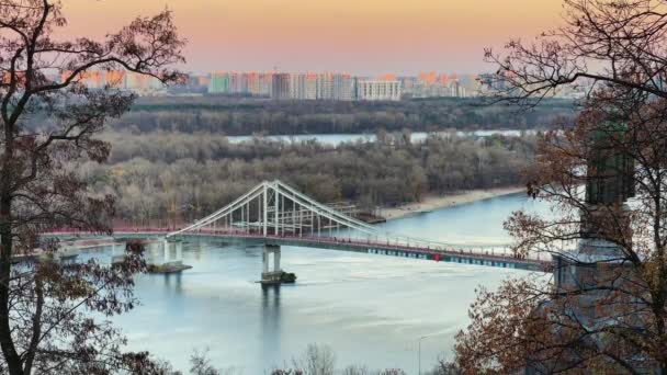 Mist Patona Ponte Sobre Rio Dnieper Kiev Ucrânia Pôr Sol — Vídeo de Stock