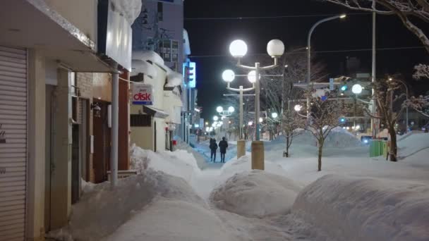 北日本の雪に覆われた通り 青森の冬 — ストック動画