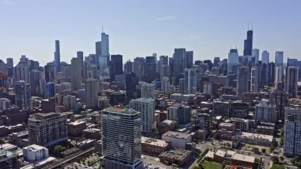 Chicago Illinois Aerial V54 Cinematic Drone Flyover River North Neighborhood — Stock Video