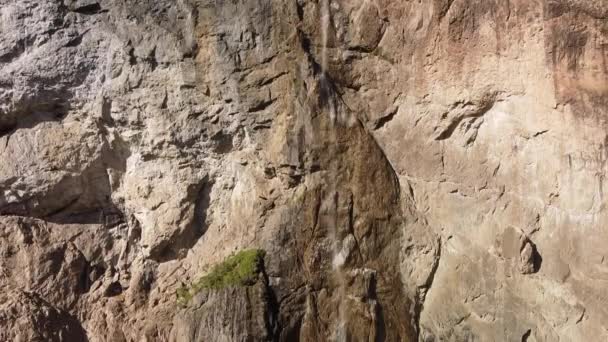 Alpine Waterfall Rocky Wall Aerial Close Shot — Stock Video