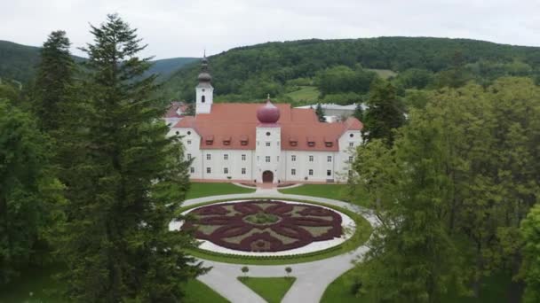 Landskapad Trädgård Framför Turkovic Slott Kutjevo Kroatien Antenn Framåt — Stockvideo