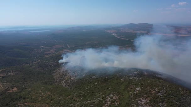 Vista Aérea Incendio Las Montañas Dalmacia Croacia — Vídeo de stock