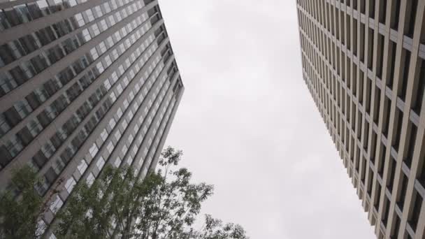银座社区 仰望高耸大厦 日本东京 — 图库视频影像