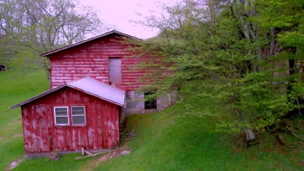 Slow Pullout Barn Boone Blowing Rock North Carolina — Stock Video