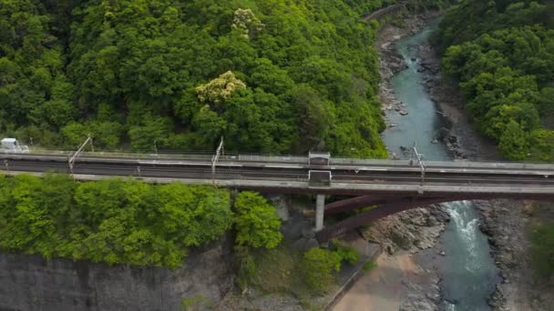 Hozukyo Bridge Train Station Dans Les Montagnes Kyoto Japon Vue — Video