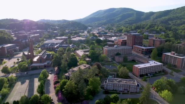 Кампус Университета Штата Аппалачи Буне Северная Каролина — стоковое видео