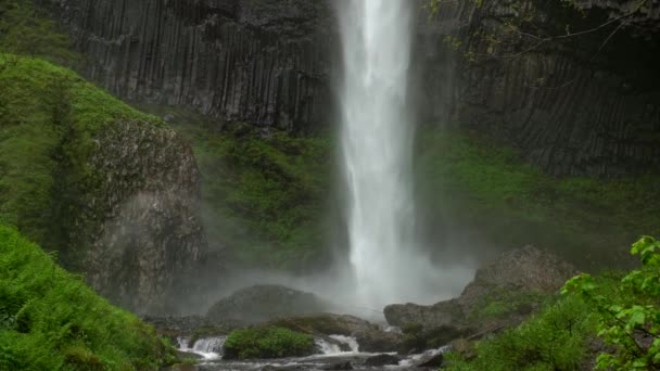 Zeitlupenaufnahmen Vom Wasserfall Der Columbia River Gorge — Stockvideo