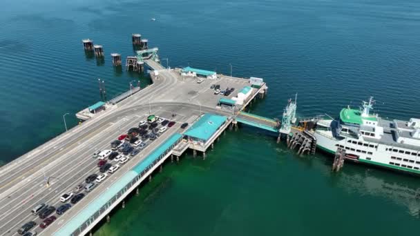 Disparo Órbita Dron Una Terminal Ferry Estado Washington — Vídeo de stock