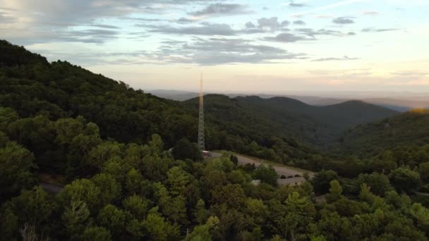 Sampson Kuzey Carolina Gün Batımında Radyo Kulesi — Stok video