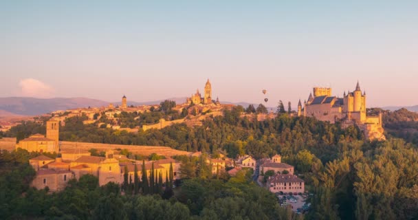 Sıcak Hava Balonu Sırasında Segovia Ufuk Çizgisinin Gün Batımı Zamanı — Stok video