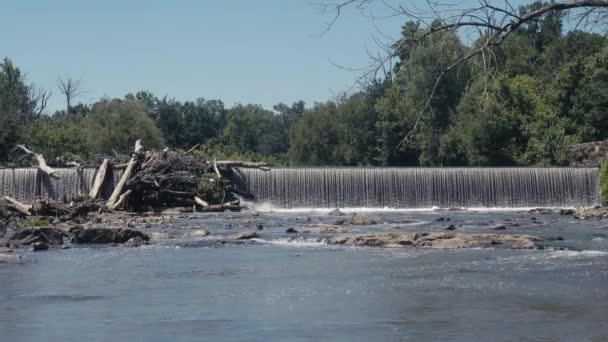 Water Running Spillway Dam Haw River Burlington Bright Summer Day — Stock Video