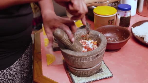 Hacer Poco Idiyappam Plato Tradicional Sri Lanka Dentro Una Cocina — Vídeo de stock