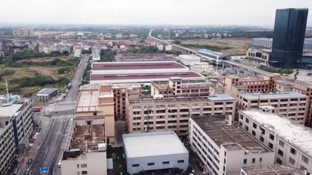 Drone Shots Yiwu Vista Ciudad Edificios Fábricas Día Nublado Yiwu — Vídeo de stock