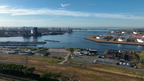 로테르담 Aerial Drone Top Notch Fly Netherlands Seaport Cargo Transportation — 비디오