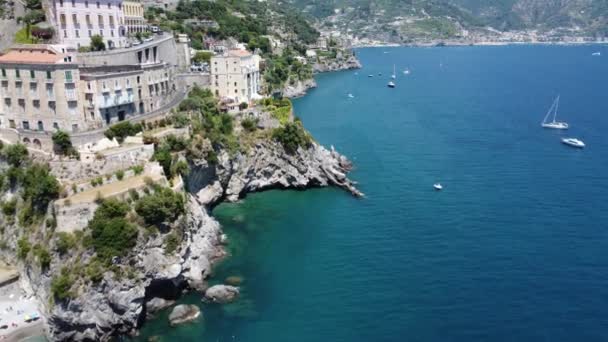 Castello Situato Costiera Amalfitana Amalfi Immerso Nel Mare Mediterraneo — Video Stock