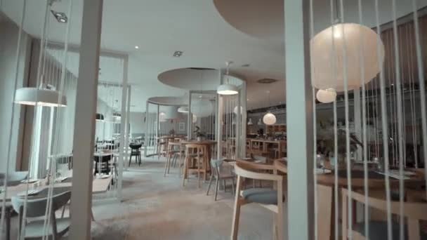 Moderno Restaurante Del Hotel Con Decoración Madera Encendedores — Vídeos de Stock