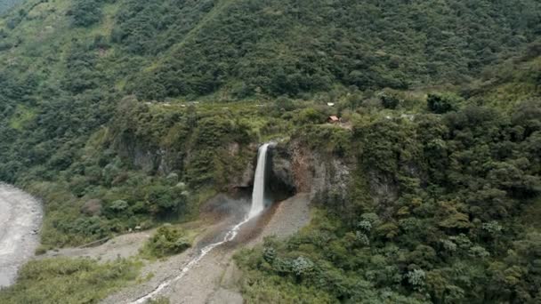 Luftaufnahme Des Schleier Wasserfalls Der Braut Manto Novia Baos Ecuador — Stockvideo