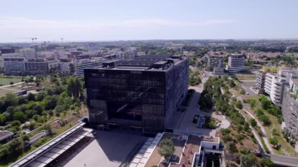 Bürogebäude Inmitten Von Wohnhäusern Montpellier Frankreich — Stockvideo