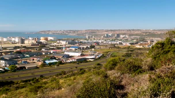 モッセル湾工業地帯 ガーデンルート 南アフリカを見下ろす標高の高い景色 — ストック動画