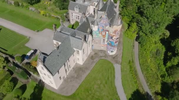 Lassan Forgó Légi Felvétel Kelburn Castle — Stock videók