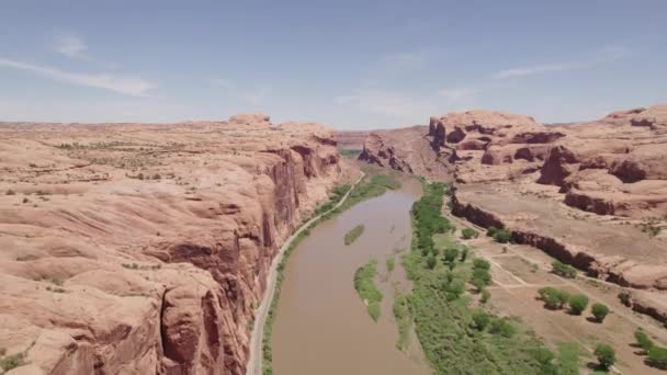 High Aerial Shot Colorado River Moab Spojené Státy — Stock video