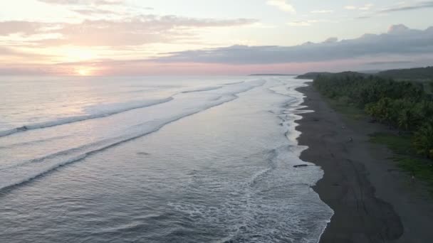 Luftaufnahme Über Die Küste Und Surfen Sandstrand Der Playa Bandera — Stockvideo