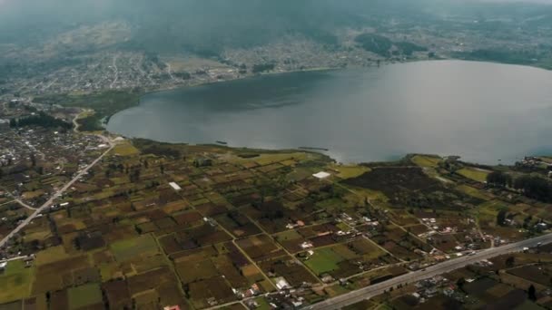 Laguna San Pablo Its Surroundings Otavalo Ecuador Εναέρια Πανοραμική Θέα — Αρχείο Βίντεο
