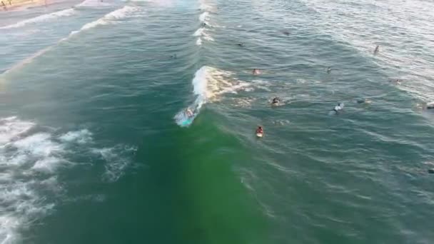 Drohnenschuss Auf Surfer Tel Aviv — Stockvideo