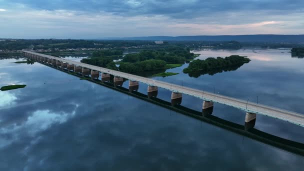 Harvey Taylor Köprüsü Harrisburg Camp Hill Pennsylvania Arasında Susquehanna Nehri — Stok video