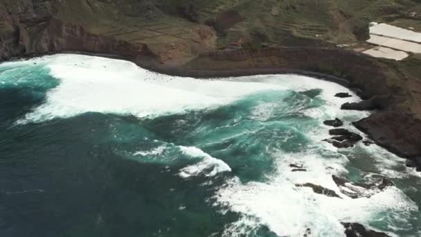 Vliegen Richting Steile Bergtop Tenerife Vliegen Atlantische Oceaan Onthullen Grote — Stockvideo