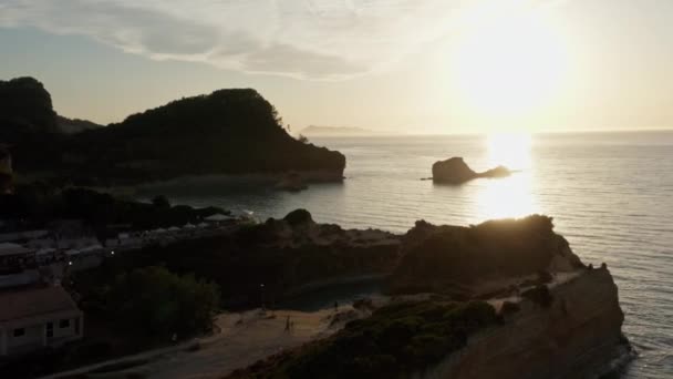 Повітряний Постріл Заходу Сонця Відображення Сонця Морі Середземне Море Летить — стокове відео