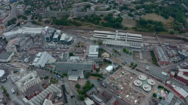 Boven Drone Schot Van Central Sheffield Het Treinstation — Stockvideo